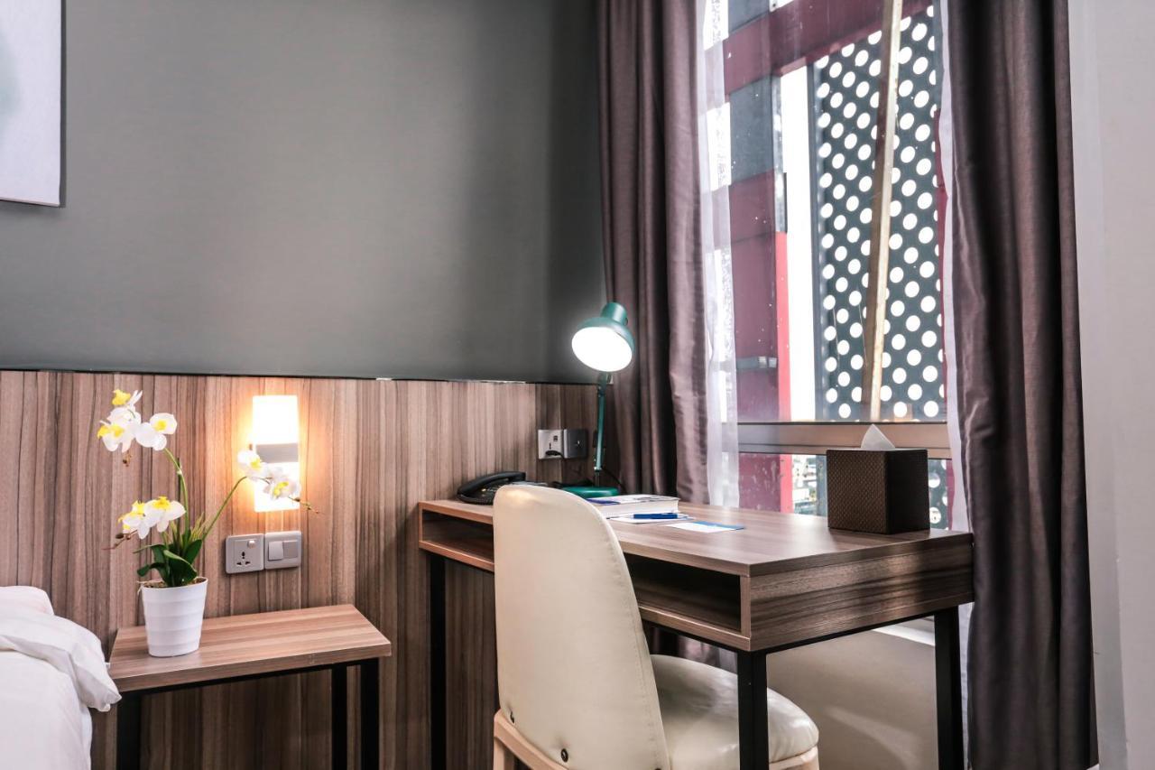 Days Hotel & Suites By Wyndham Kl - Chan Sow Lin Mrt Or Lrt Kuala Lumpur Dış mekan fotoğraf