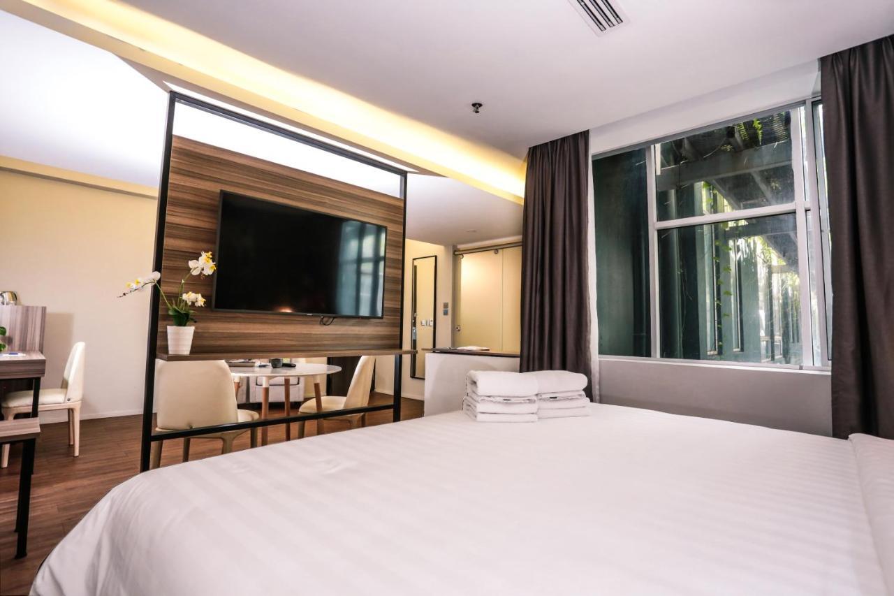 Days Hotel & Suites By Wyndham Kl - Chan Sow Lin Mrt Or Lrt Kuala Lumpur Dış mekan fotoğraf
