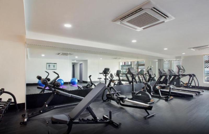 Days Hotel & Suites By Wyndham Kl - Chan Sow Lin Mrt Or Lrt Kuala Lumpur Dış mekan fotoğraf